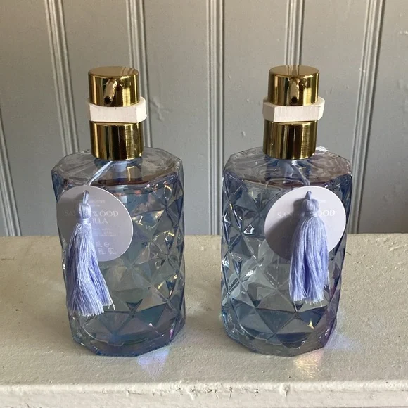 HP NWT-2 Blue Iridescent Diamond Glass Luxury Hand Soap Pumps Sandalwood Vanilla - Picture 12 of 17